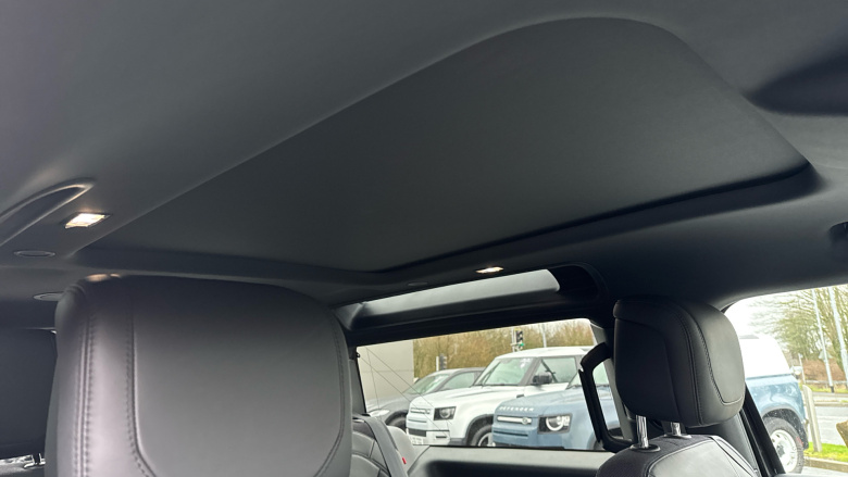 Land Rover Defender 3.0 P400 X 90 3dr Auto Petrol Estate